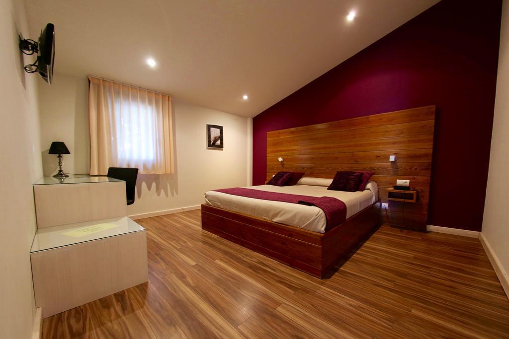 Hotel Mas Prades Deltebre Kamer foto